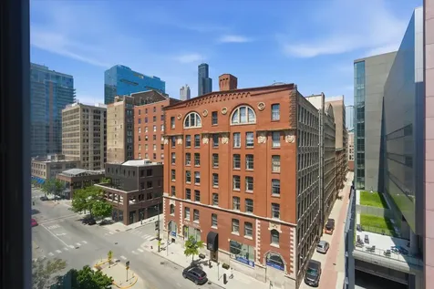 801 South Plymouth Court Chicago IL 60605