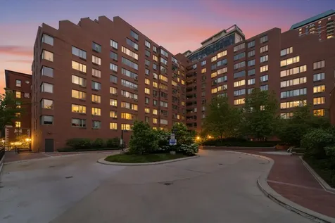 801 South Plymouth Court Chicago IL 60605