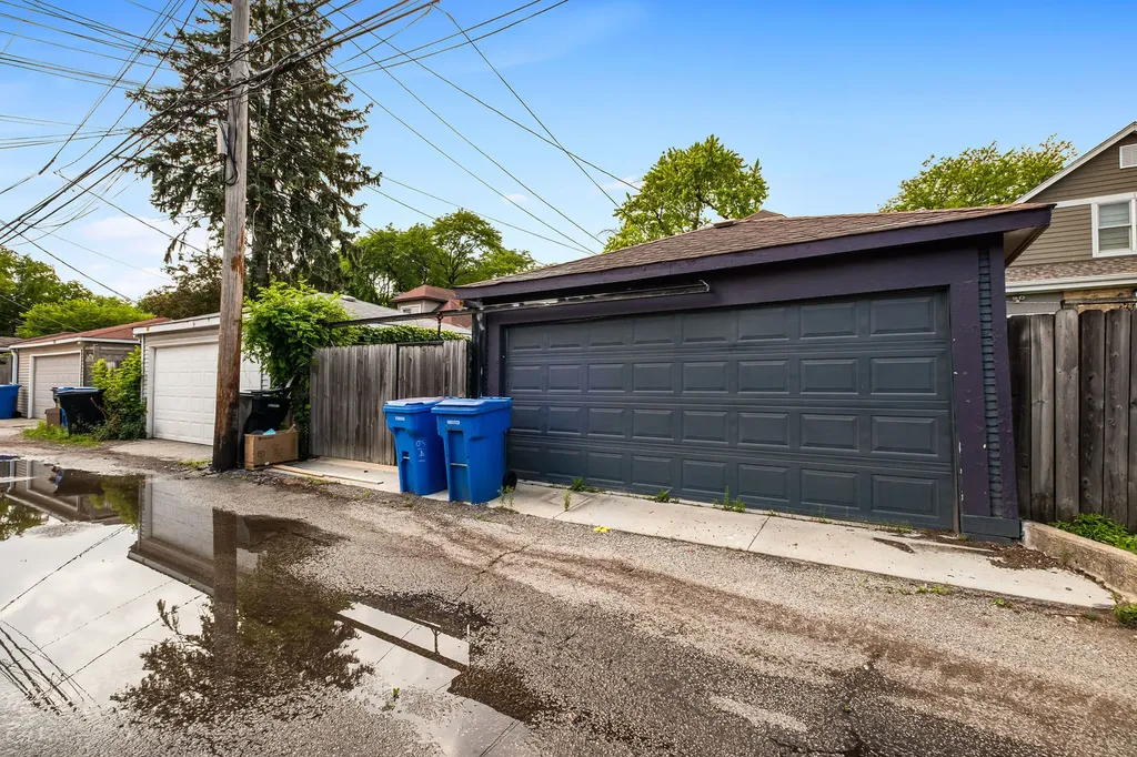 6141 North Maplewood Avenue Chicago IL 60659