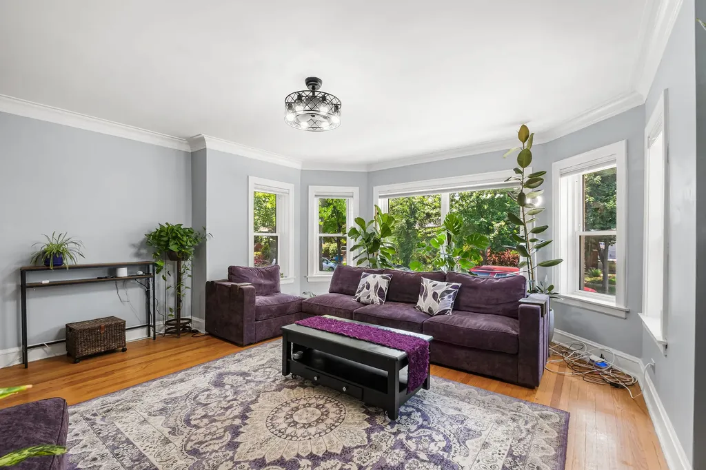 6141 North Maplewood Avenue Chicago IL 60659