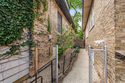 6141 North Maplewood Avenue Chicago IL 60659