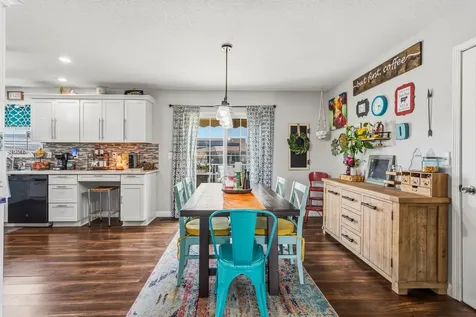 302 Zehr Lane Fisher IL 61843