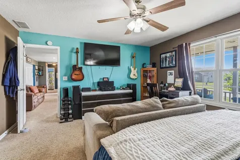 302 Zehr Lane Fisher IL 61843