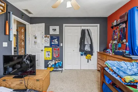 302 Zehr Lane Fisher IL 61843