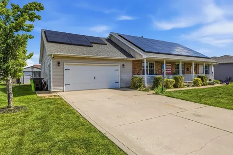 302 Zehr Lane Fisher IL 61843