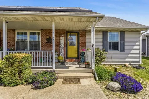 302 Zehr Lane Fisher IL 61843