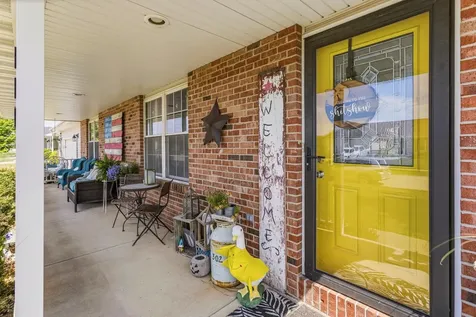 302 Zehr Lane Fisher IL 61843