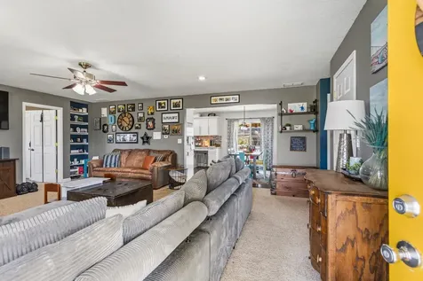 302 Zehr Lane Fisher IL 61843
