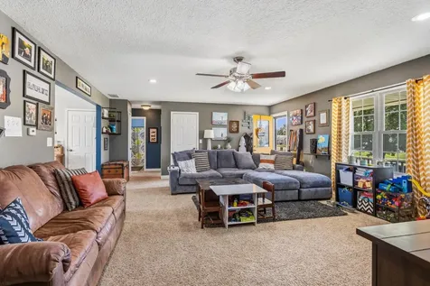 302 Zehr Lane Fisher IL 61843