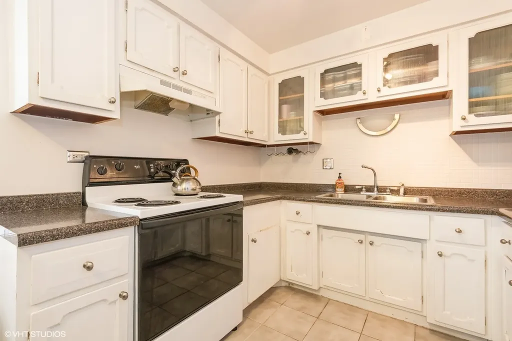 1125 West Lunt Avenue Chicago IL 60626