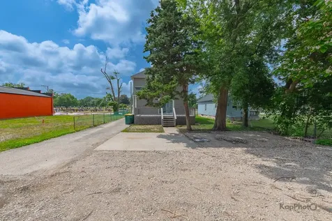 1307 East Cass Street Joliet IL 60432