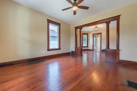1307 East Cass Street Joliet IL 60432