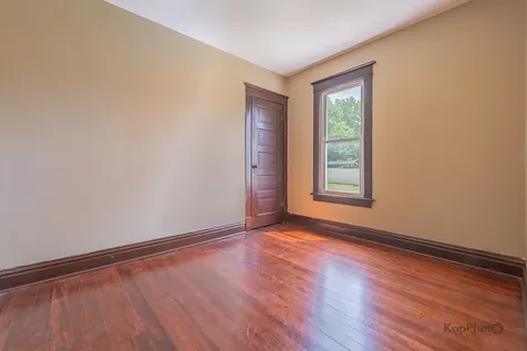 1307 East Cass Street Joliet IL 60432