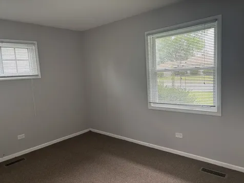 347 Tiverton Lane Steger IL 60475