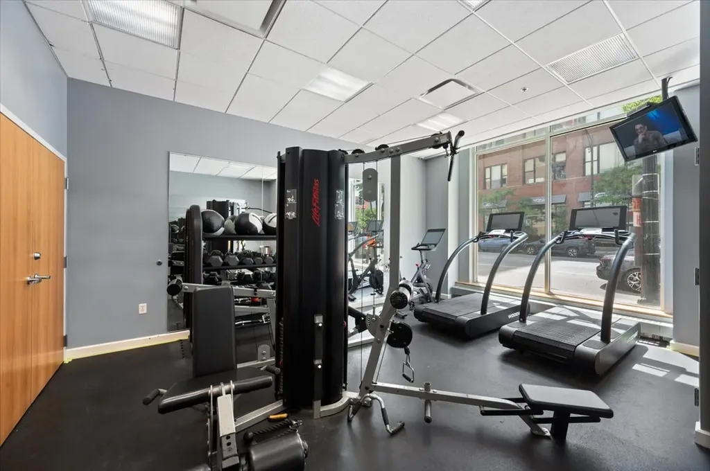 757 North Orleans Street Chicago IL 60654