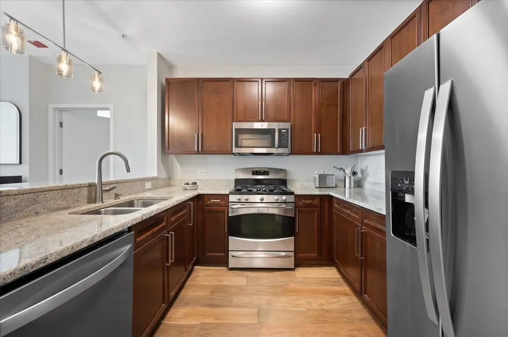 757 North Orleans Street Chicago IL 60654