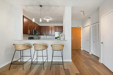 757 North Orleans Street Chicago IL 60654