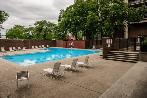 3041 South Michigan Avenue Chicago IL 60616