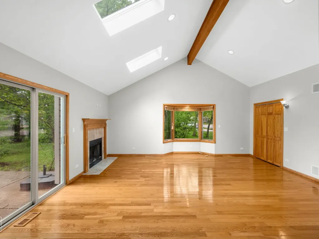 1390 River Oak Drive Naperville IL 60565
