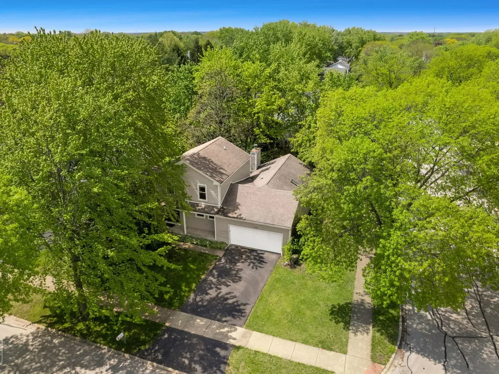1390 River Oak Drive Naperville IL 60565