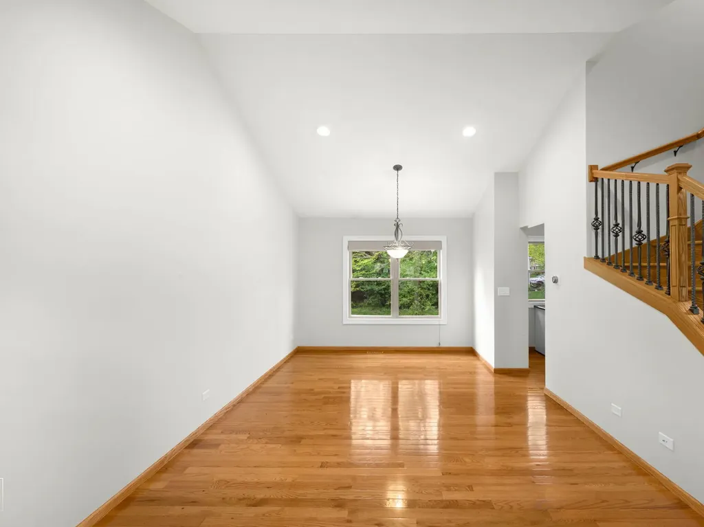 1390 River Oak Drive Naperville IL 60565