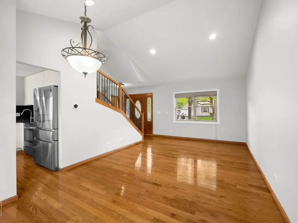 1390 River Oak Drive Naperville IL 60565