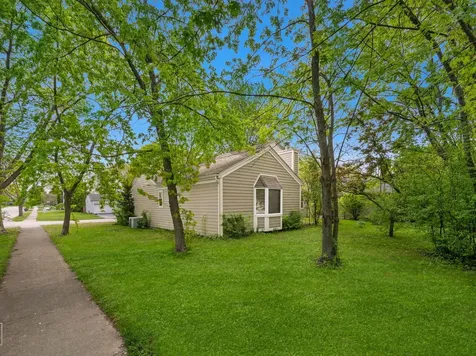 1390 River Oak Drive Naperville IL 60565