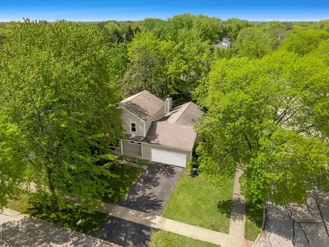 1390 River Oak Drive Naperville IL 60565