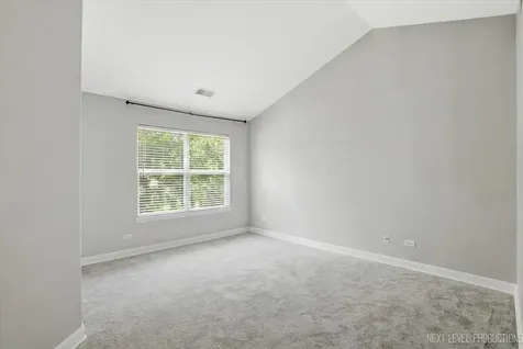 3044 Waters Edge Circle Aurora IL 60504