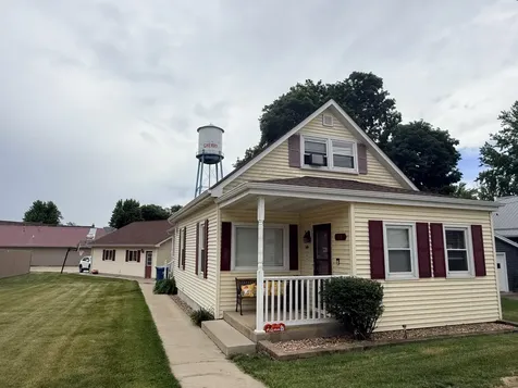 12 West Park Avenue Cherry IL 61317