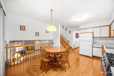 308 Chesapeake Lane Bloomingdale IL 60108