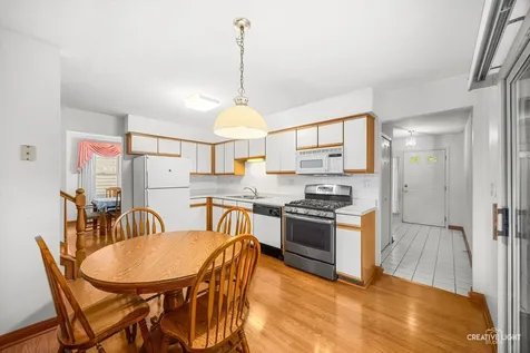 308 Chesapeake Lane Bloomingdale IL 60108