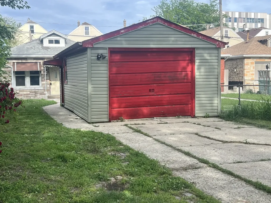 4633 South Christiana Avenue Chicago IL 60632
