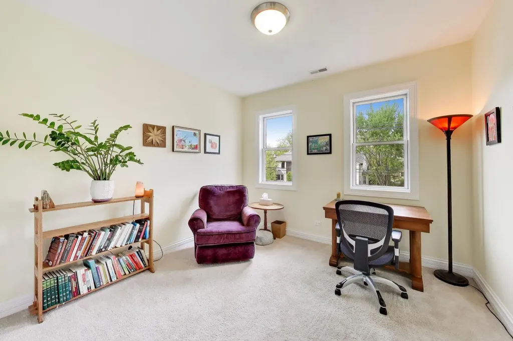 5404 West Leland Avenue Chicago IL 60630