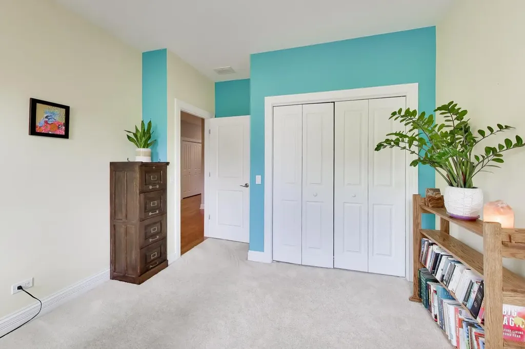 5404 West Leland Avenue Chicago IL 60630