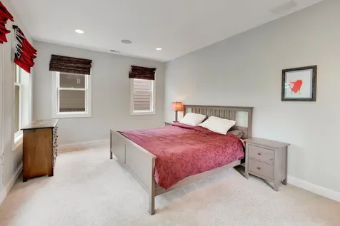 5404 West Leland Avenue Chicago IL 60630
