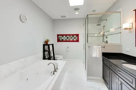 5404 West Leland Avenue Chicago IL 60630