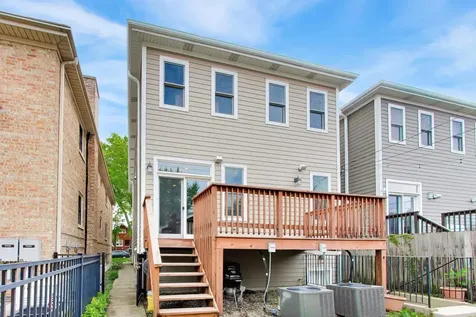 5404 West Leland Avenue Chicago IL 60630