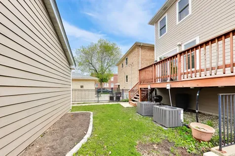 5404 West Leland Avenue Chicago IL 60630
