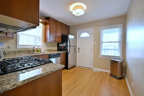 1704 North 74th Avenue Elmwood Park IL 60707