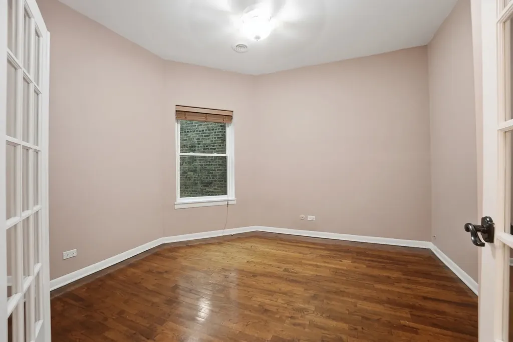 1030 West Byron Street Chicago IL 60613