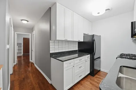 1030 West Byron Street Chicago IL 60613