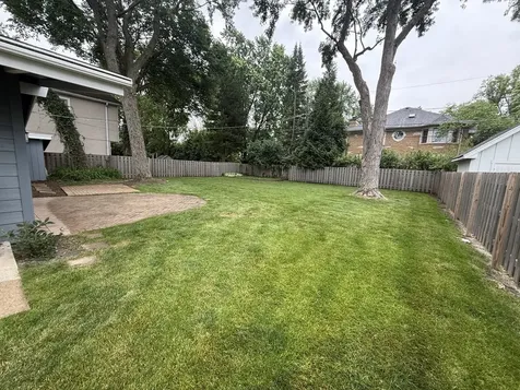 611 East Davis Street Arlington Heights IL 60005