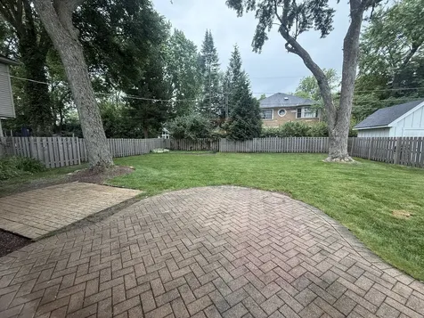 611 East Davis Street Arlington Heights IL 60005