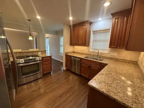 611 East Davis Street Arlington Heights IL 60005