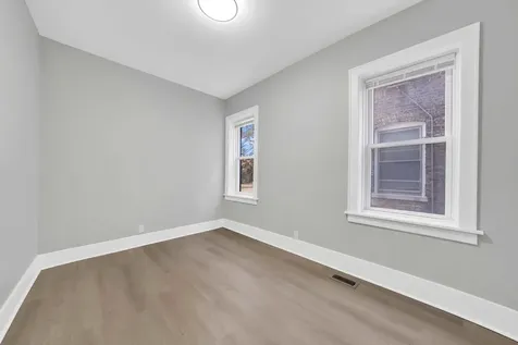 41 West 14th Place Chicago Heights IL 60411