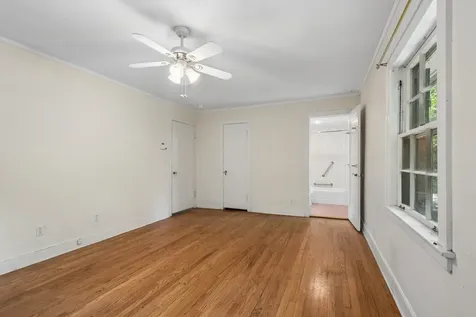 1305 Grant Street Evanston IL 60201