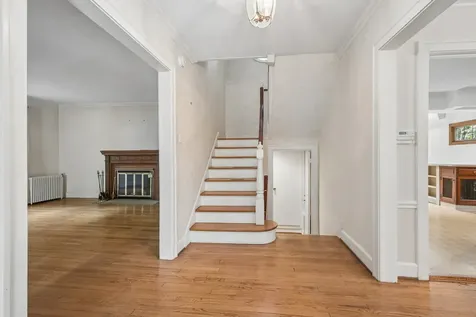 1305 Grant Street Evanston IL 60201