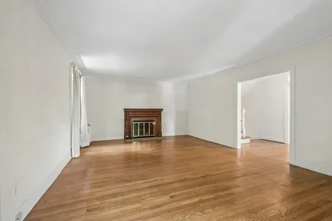 1305 Grant Street Evanston IL 60201