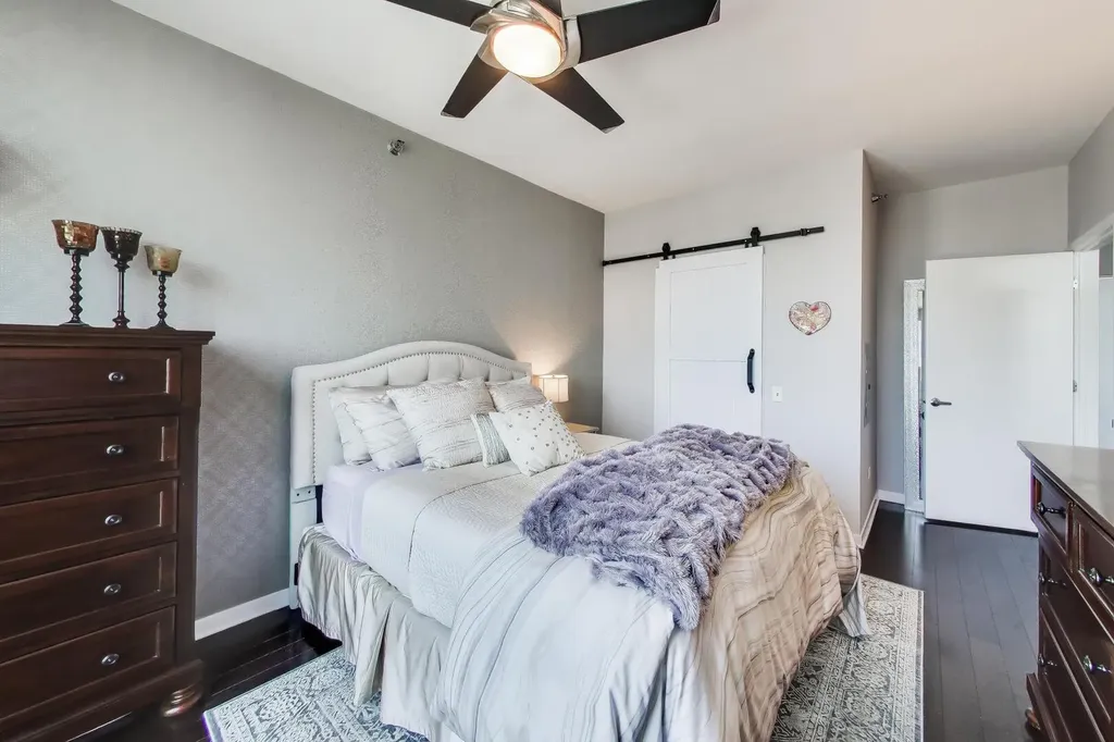 757 North Orleans Street Chicago IL 60654
